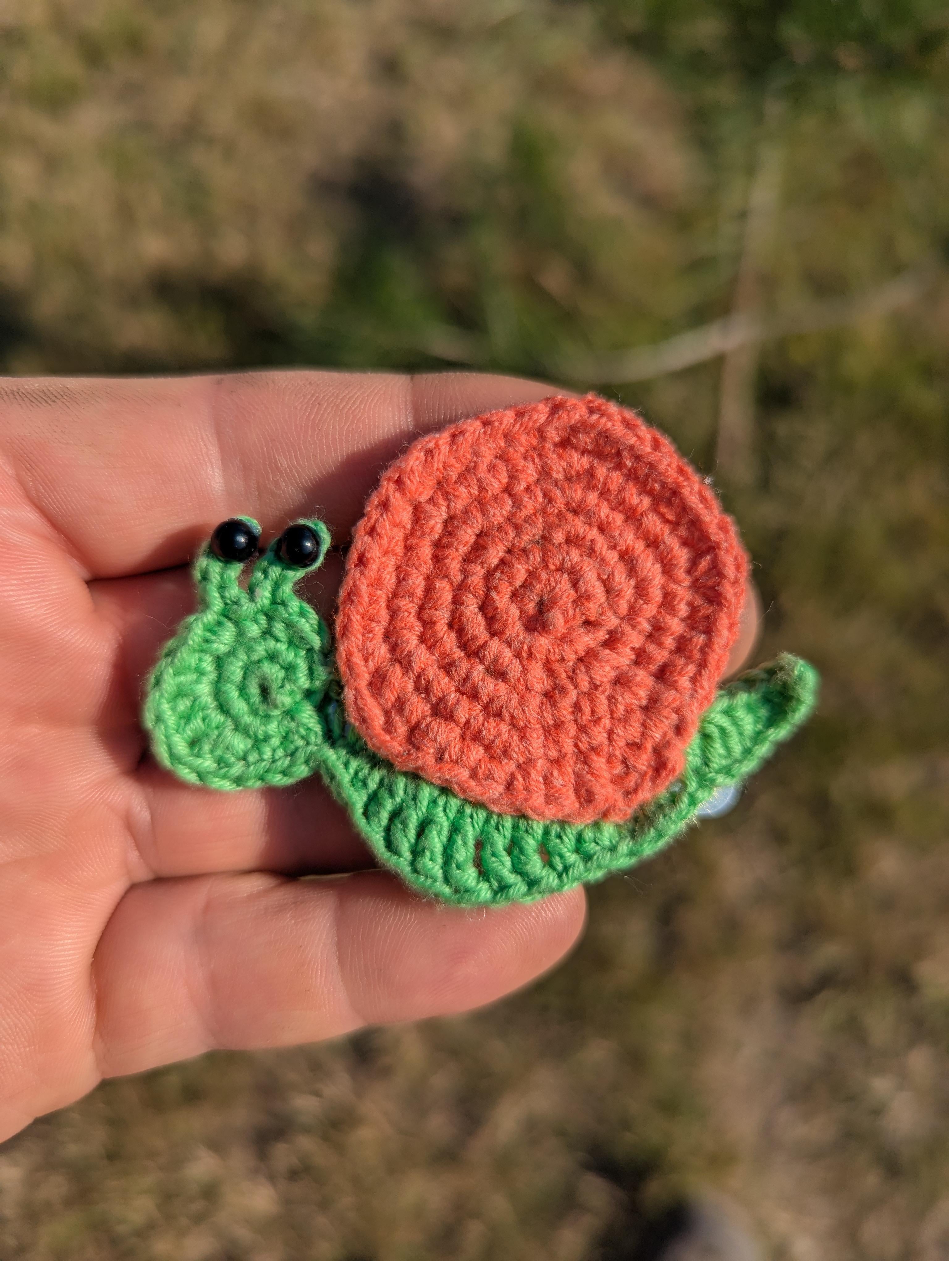 Snail Hair Clip English-US
