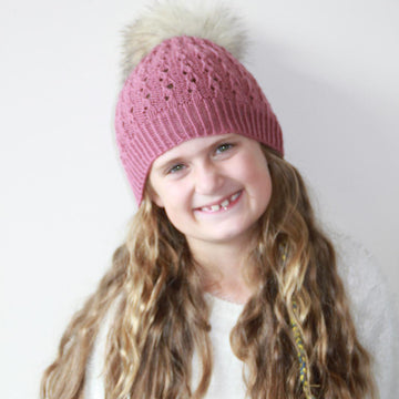 Lucinda hat