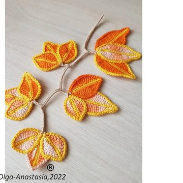 Bright autumn branch with leaves 5