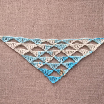2-in-1: Wide Baktus Triangle Scarf #111