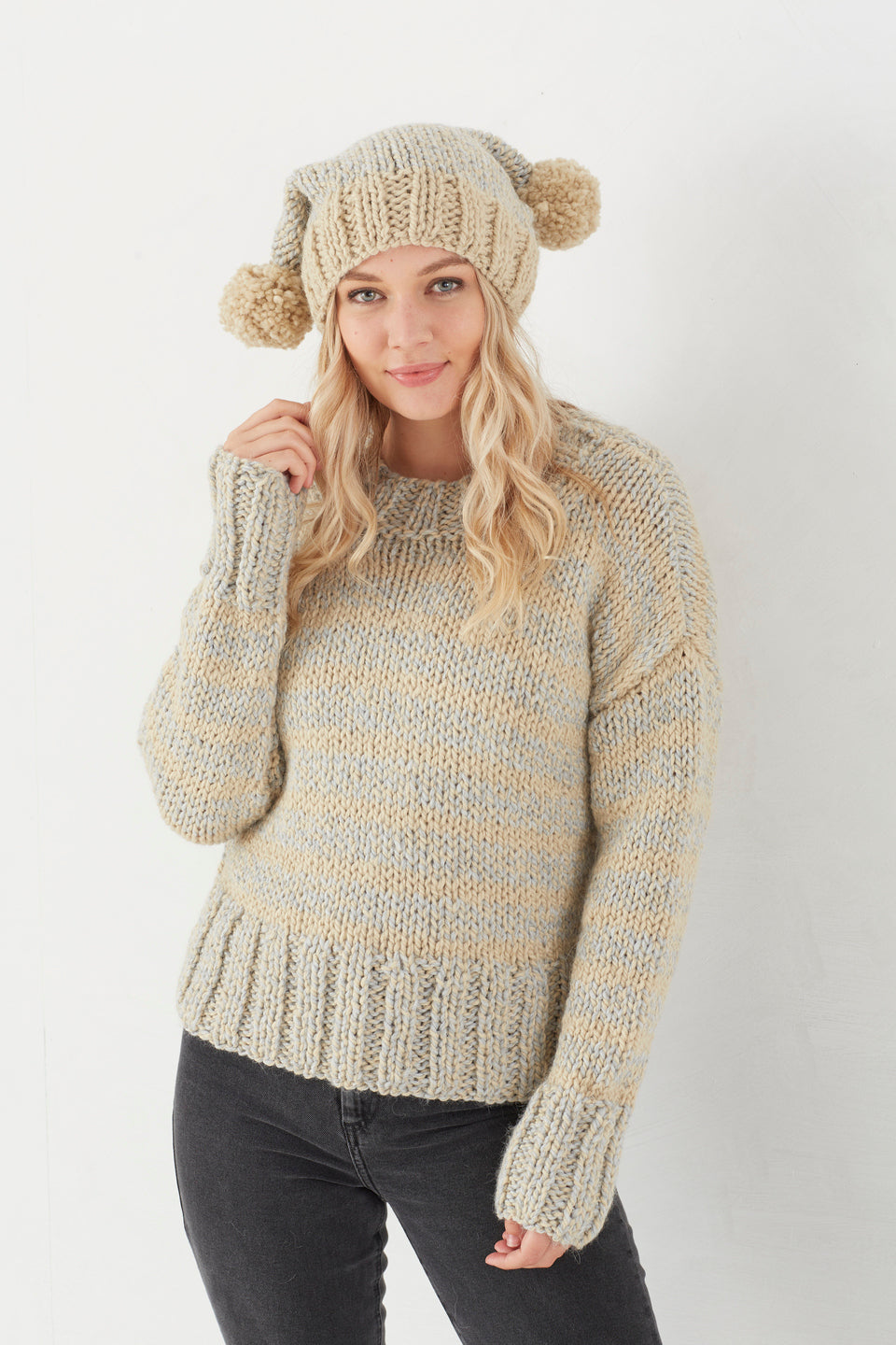 Ladies Striped Sweater, Plain Sweater, Hat & Scarf in King Cole Super Chunky - 5669 - Leaflet