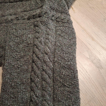 SKELBO, cardigan in Shetland wool