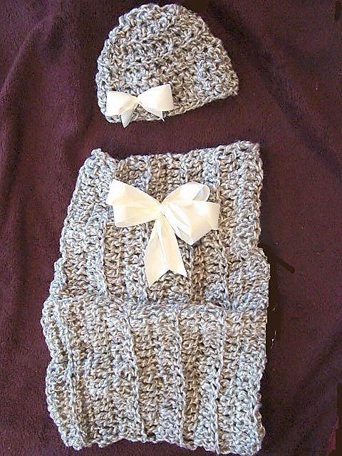 333, ROSE-BUD, COCOON AND HAT SET