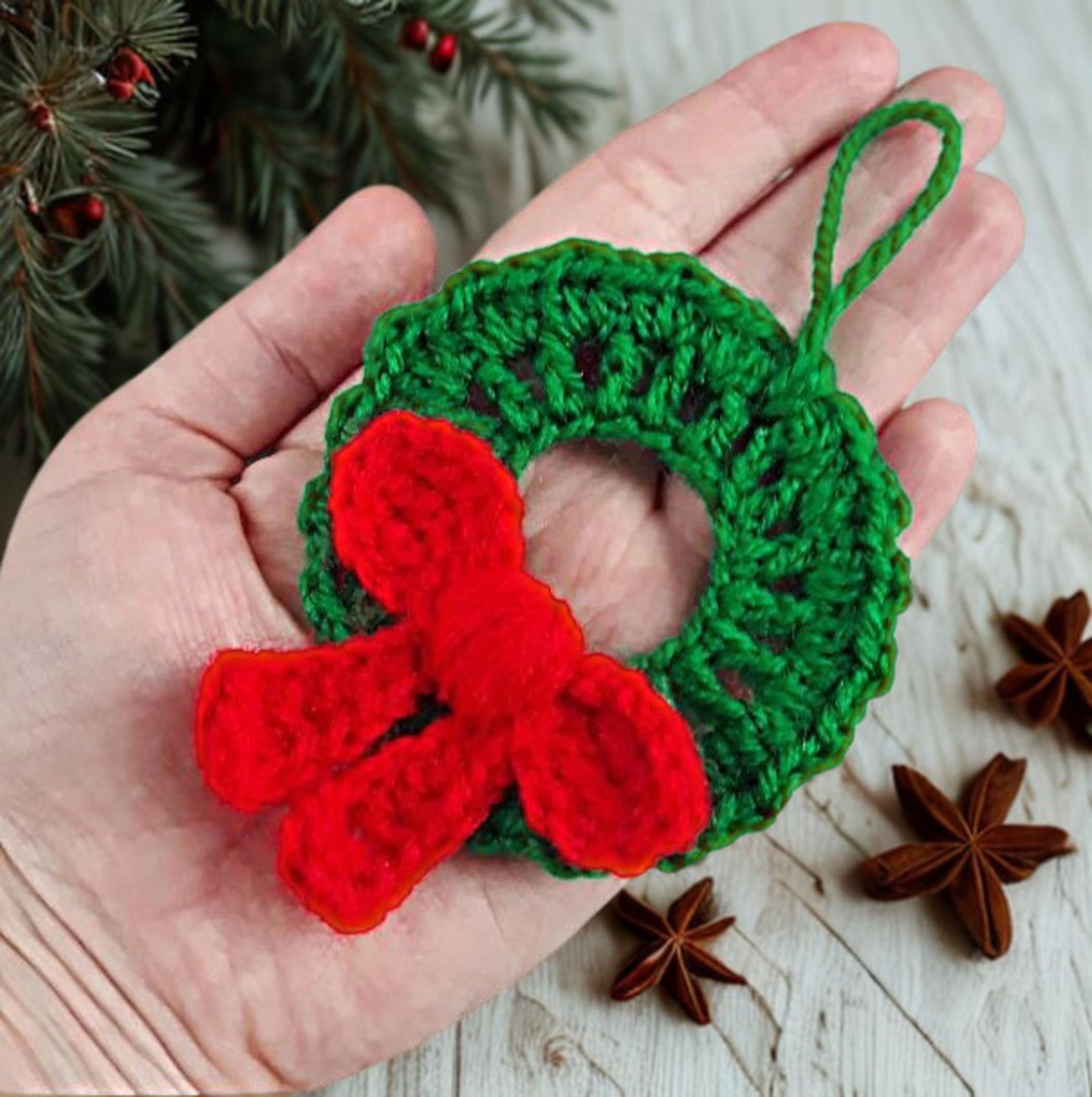 Mini Christmas Wreath Crochet Pattern Tree Ornament Amigurumi PDF DIY