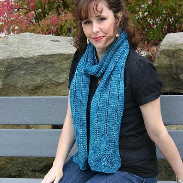 Deco raindrop scarf