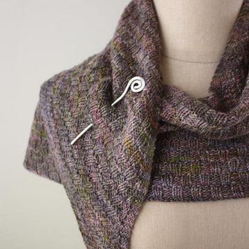 Cheques Shawlette / Kerchief Triangle Scarf