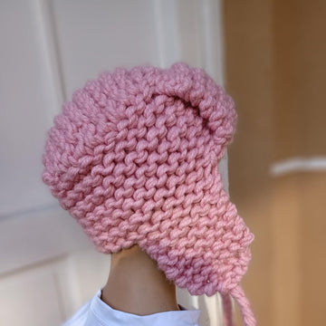 Easy beginner Chunky knit trapper hat