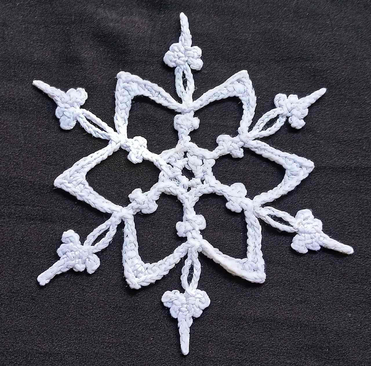 Dragonfly Snowflake Applique Crochet Pattern