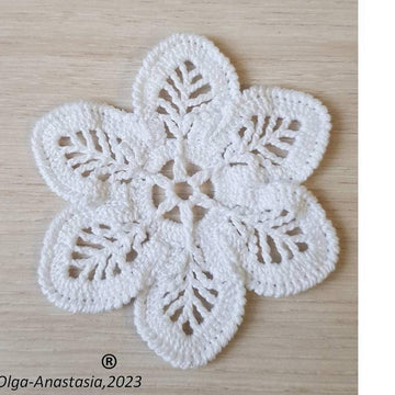 Crochet white openwork flower