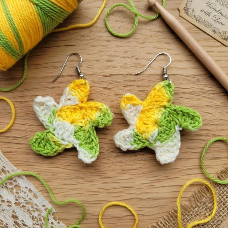 Crochet Flower Earrings + Video Tutorial