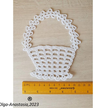 Crocheted white basket 2