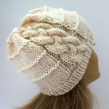 Brie An Easy Cable Hat