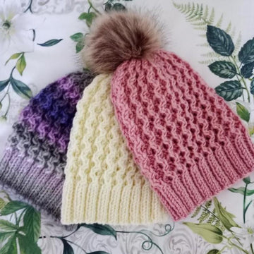 Simple Beanie Hat Chunky Yarn Straight Needles