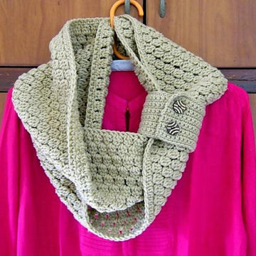Cluster Stitch Cowl