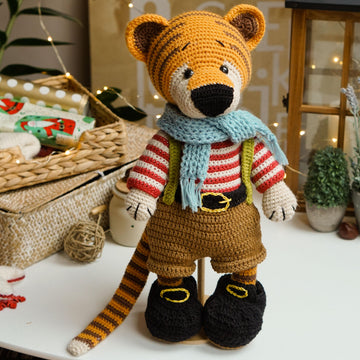 Crochet Toy Clothes Pattern - Outfit Elf for 15’’/40cm toys