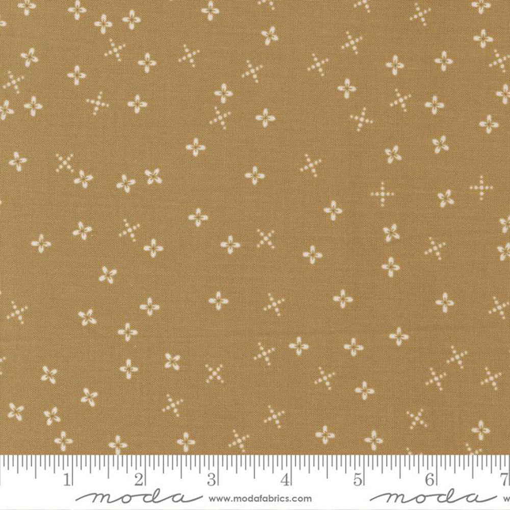 Moda Fabrics Slow Stroll - Golden (45546-16)
