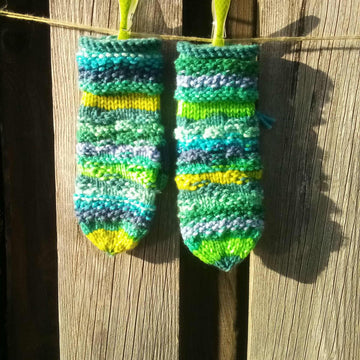 Wild Island Textured Mittens