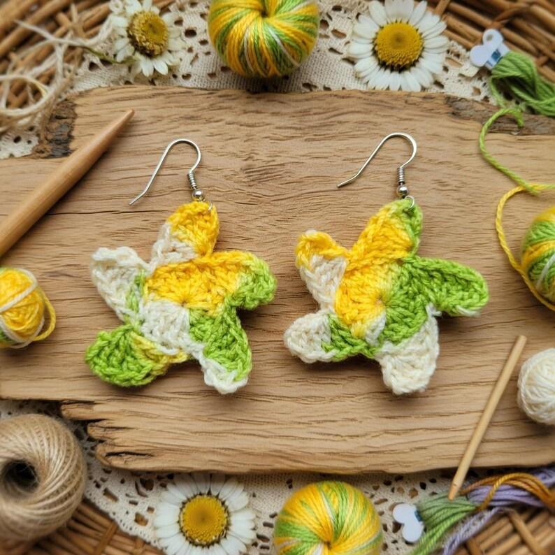 Crochet Flower Earrings + Video Tutorial