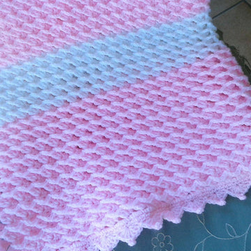 Wavy baby blanket