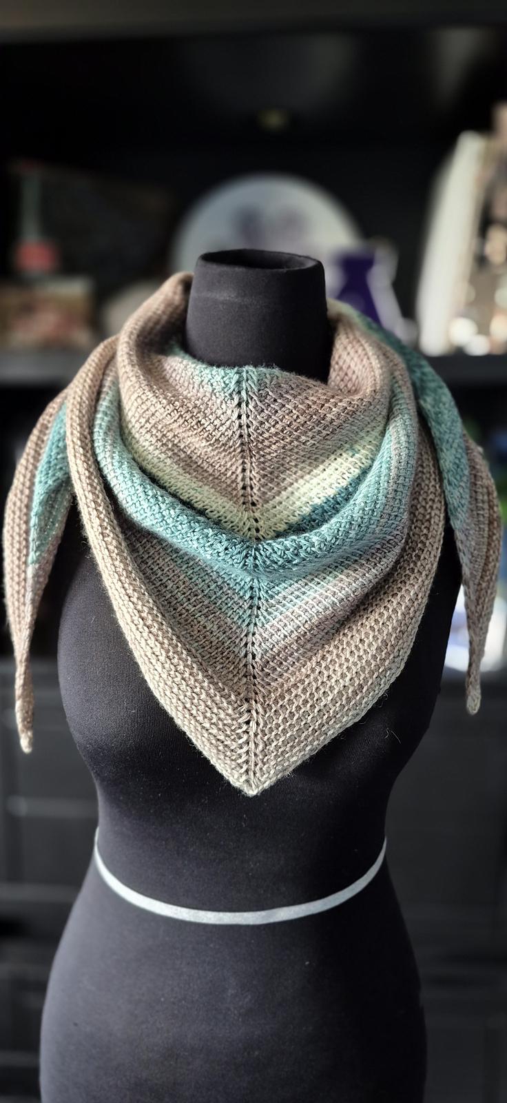 Echoes Shawl