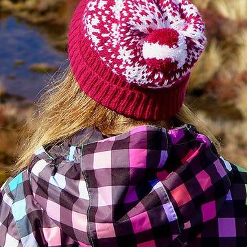Snow Flurries & Flakes Hat
