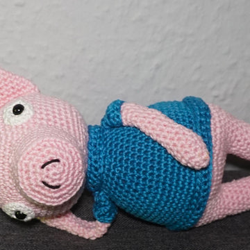 Crochet pattern: piggy cool!