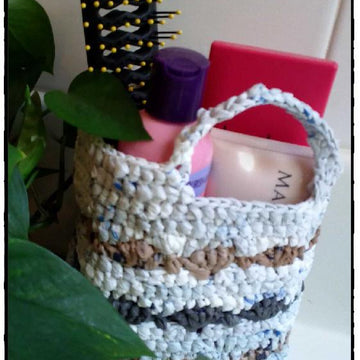 Plarn Shower and Bath Caddy