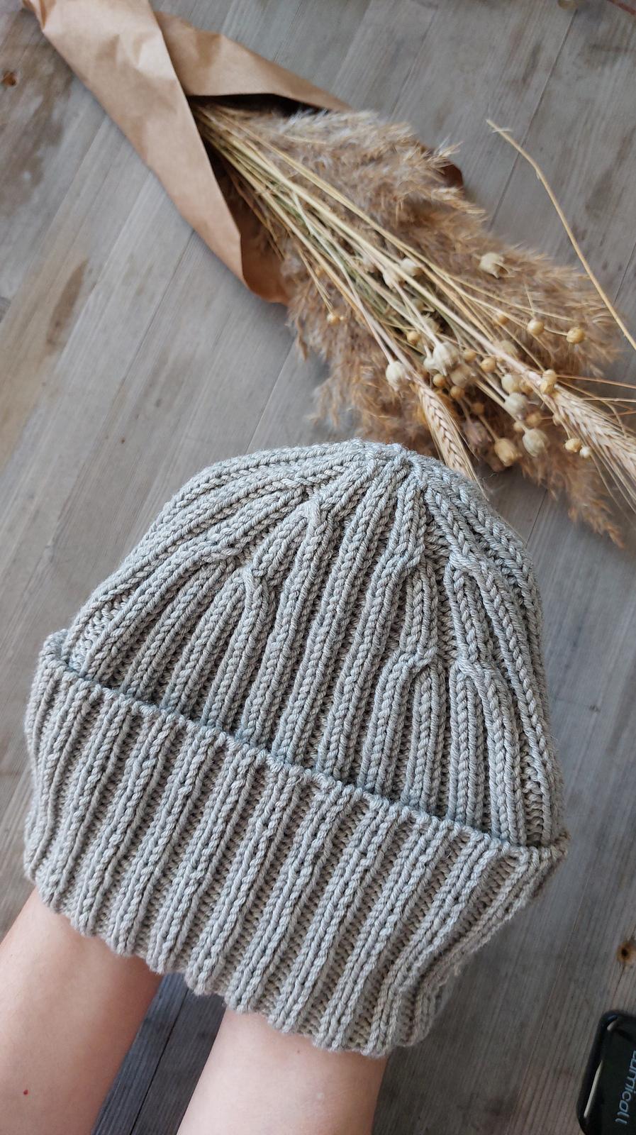 Mel Hat