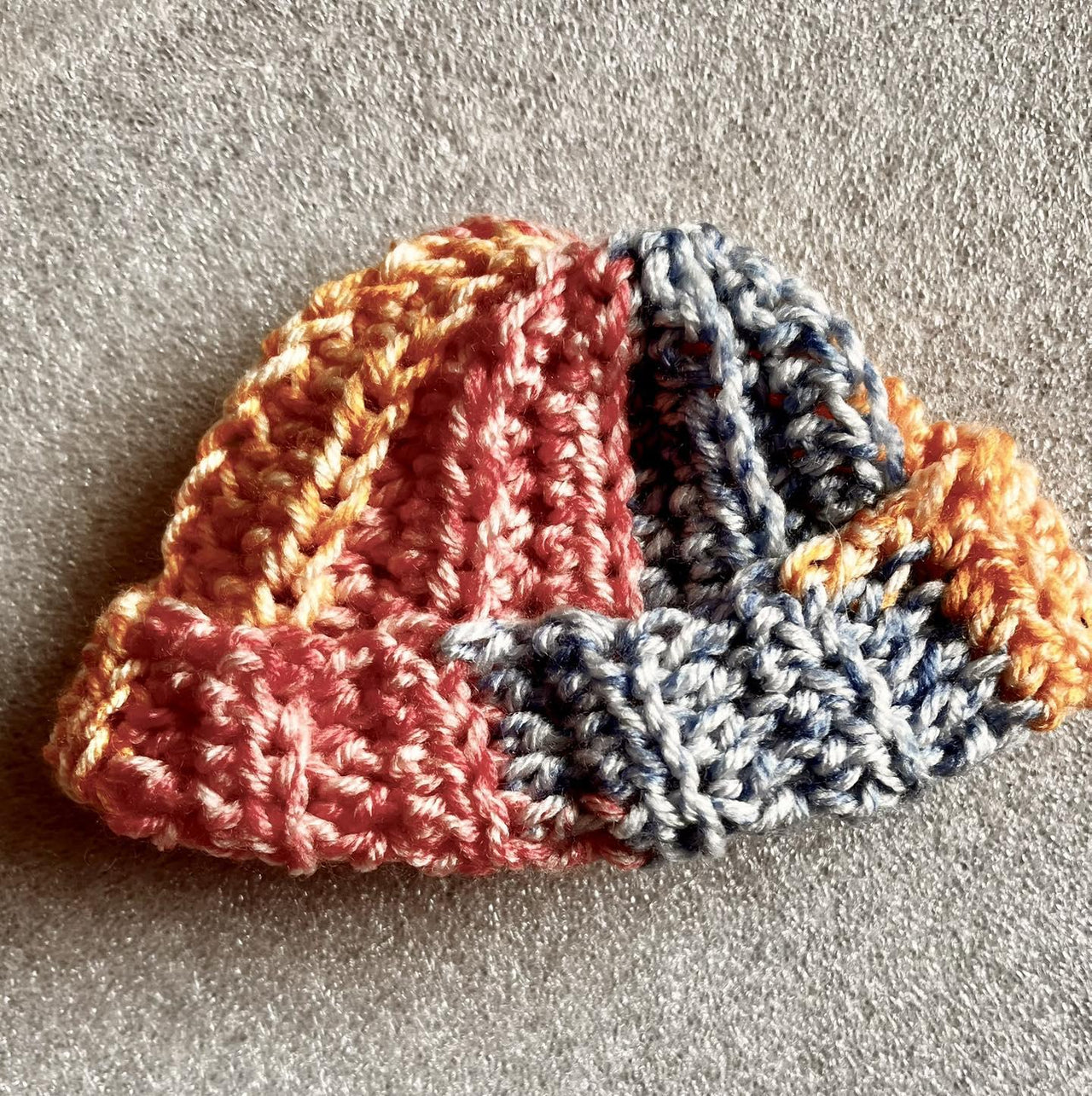 Woolly hat for small preemie babies