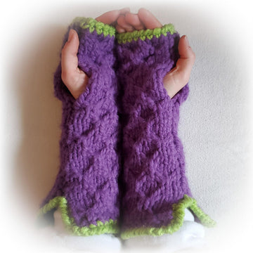 Dragon Scale Mitts Knitting Pattern