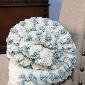 Quick and Easy Fluffy Throw Blanket