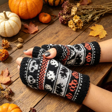 Spooky Halloween Mitts with pumpkins, bats, ghosts and skulls