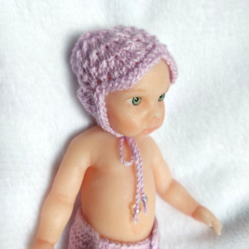 Textured Bonnet for 9 Inch Dolls