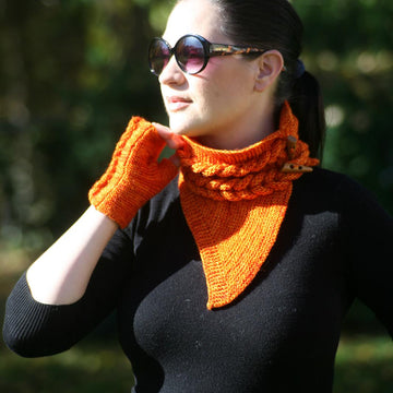 Hold-Me-Tight cowl