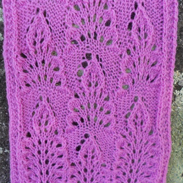 Raspberry Leaf Scarf