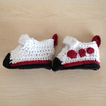 Sporty Baby Bootie & Hat Set N 233