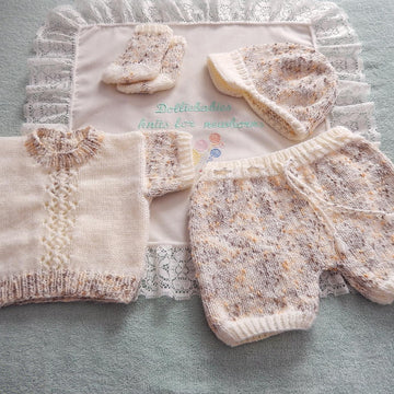 52. Boy's Sweater, Shorts, Peaked Cap & Socks