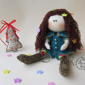 Doll  in the Christmas Tree dress