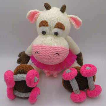 Amelie the roller skating cow