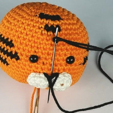 Tiger rattle