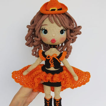 Crochet doll clothes pattern, Halloween outfit for Astrid, Amigurumi doll outfits pattern (English, Deutsch, Français)