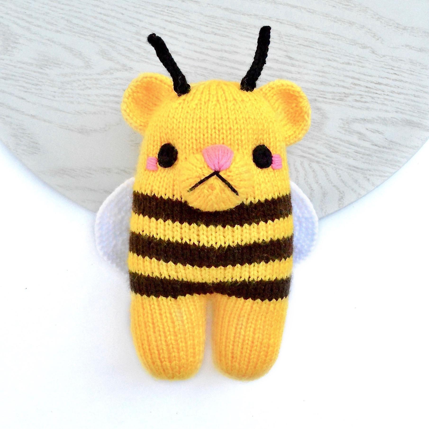 Knot Forgotten Knit Bear
