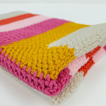 Daisy’s Infinity Moss Square Crochet Blanket