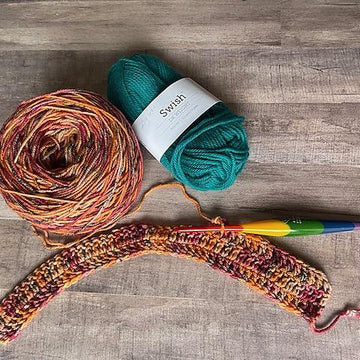 Leafing Summer Cowl