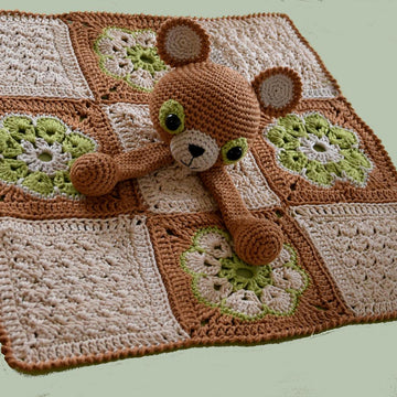 Bear Lovey blanket Oscar