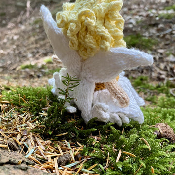 Daisy the wonder flower fairy doll