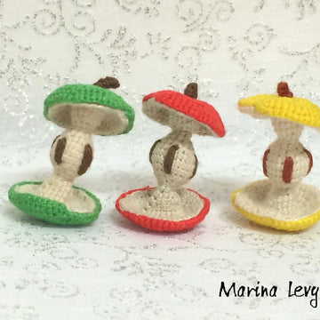 Apple Core amigurumi