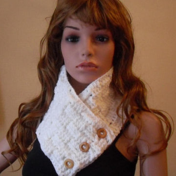 Basketweave Neckwarmer / Buttoned Scarf