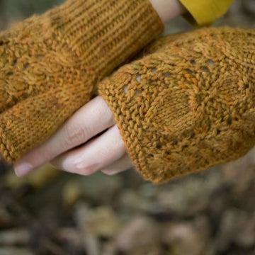 Avellana Mitts