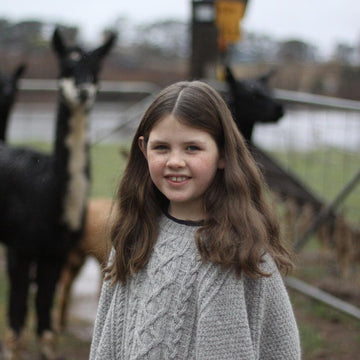 Saunders Poncho Mini